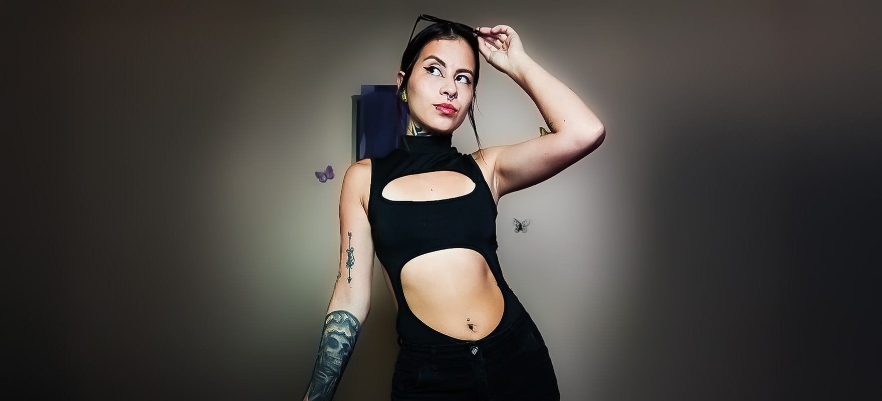 Lust Ink Sofi – dominant tattoo model live on Chaturbate, artistic and confident.