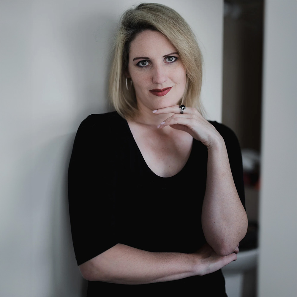 Nora Noxx – Podcast Host & Creatorin bei VikaModels