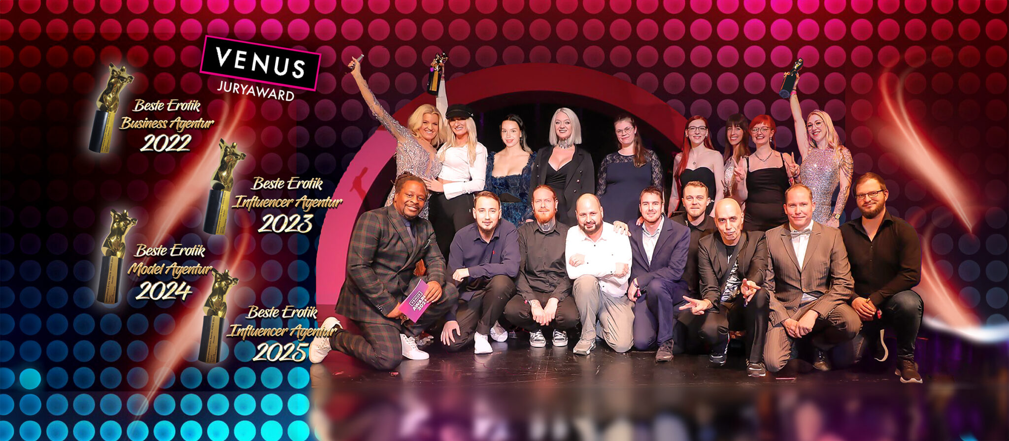 Das Vikamodels-Team bei der Venus-Preisverleihung mit vier Jury Awards von 2022 bis 2025