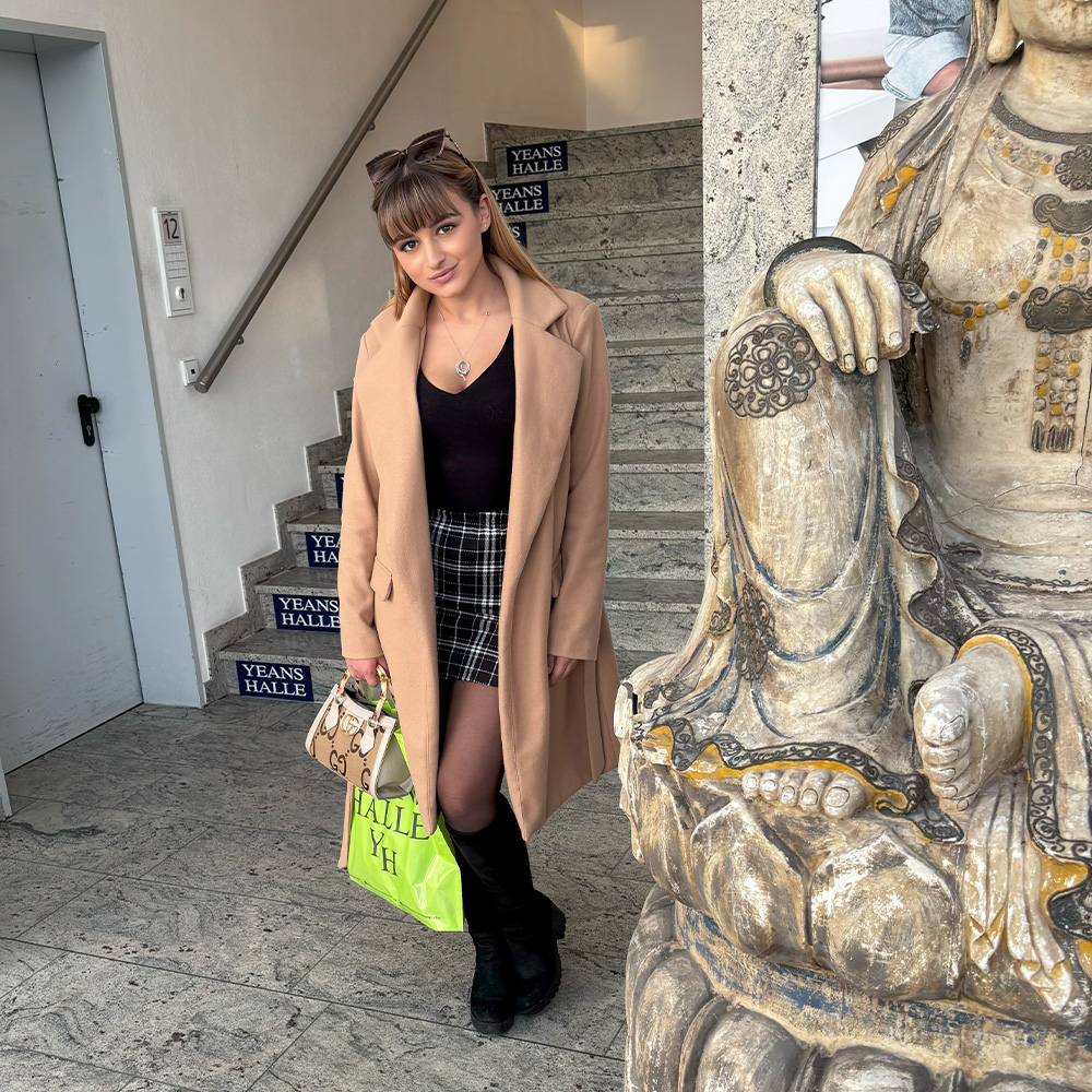 NalaQueen – selbstbewusste Creatorin und authentische Persönlichkeit bei VikaModels